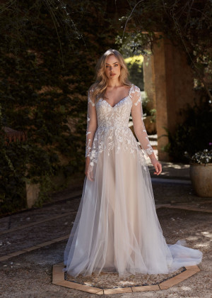 Ivory Lace Tulle Romantic Wedding Dress With Jacket